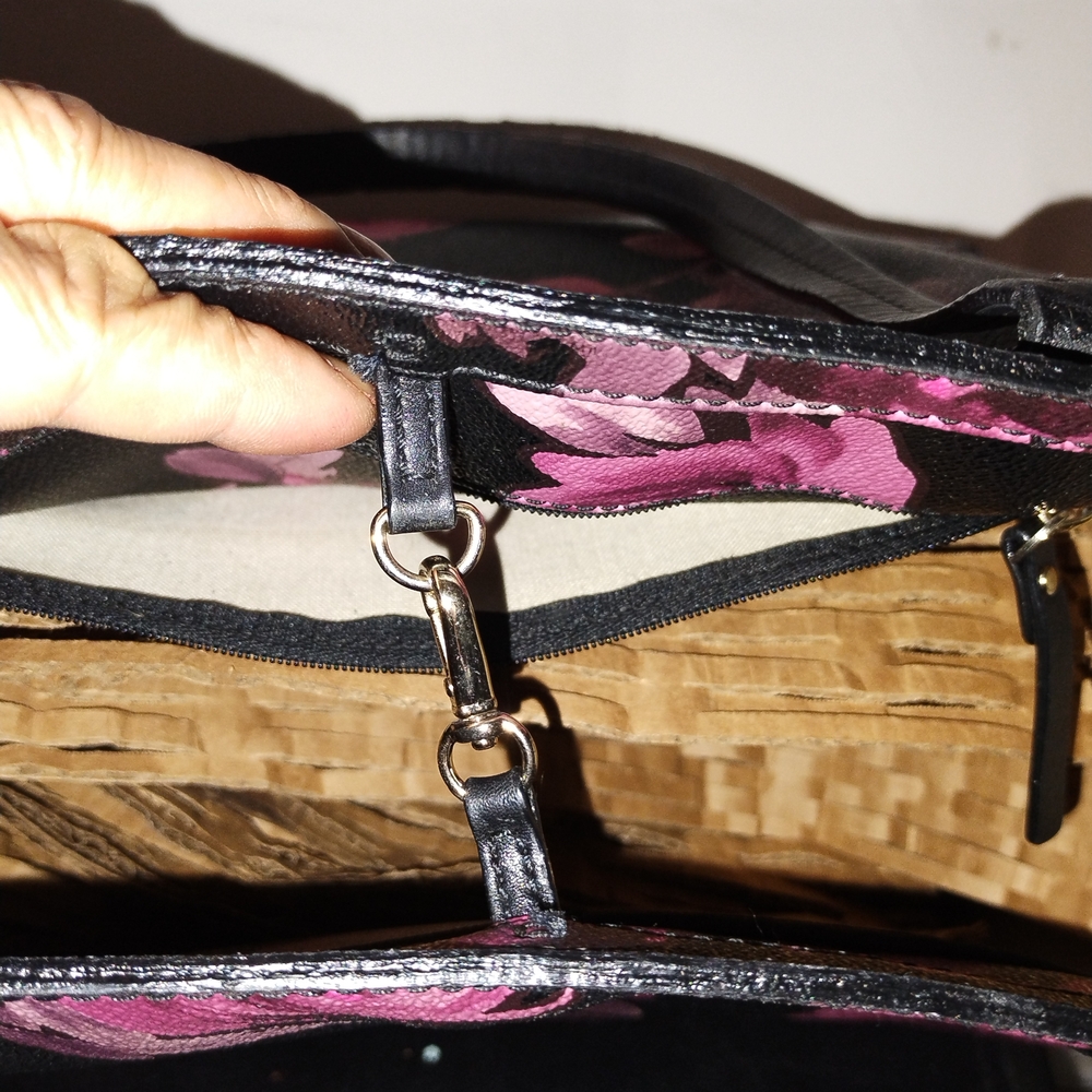 Kate Spade Tote - Picture 11 of 11